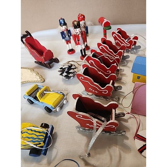 Lot of 28 Wooden Christmas Ornaments Nutcrackers Sleds Candy Canes Soap Box Cars - Picture 12 of 13